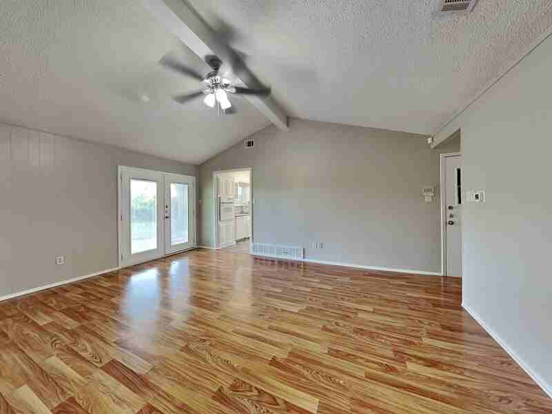 3013 Esters Ct - Photo 3 of 14