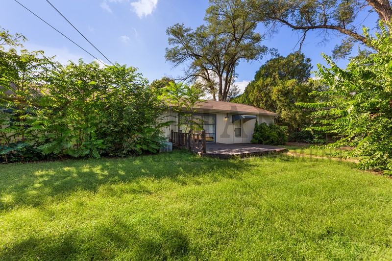 2532 N Amidon Ave - Photo 3 of 23