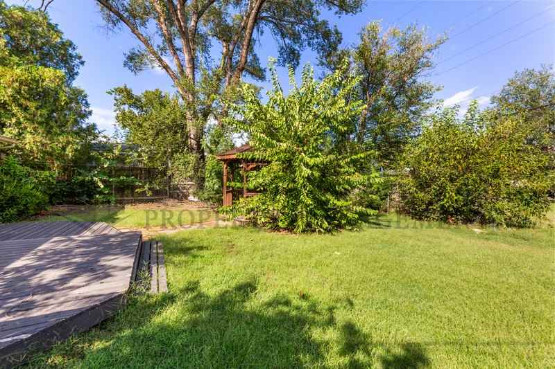 2532 N Amidon Ave - Photo 4 of 23