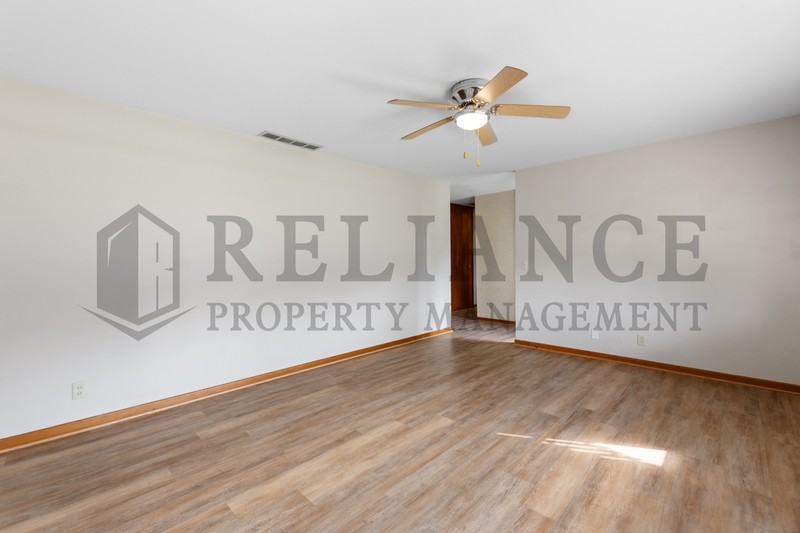 2532 N Amidon Ave - Photo 6 of 23