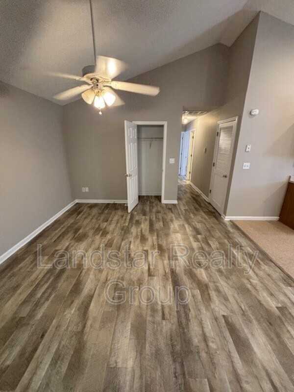 3763 Parthenia Ave - Photo 3 of 34