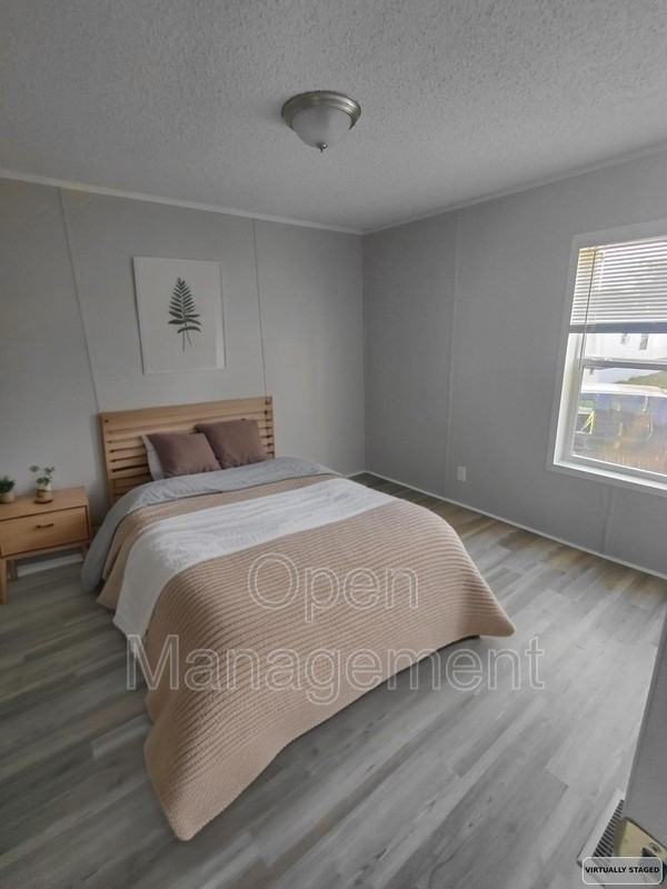 301 Mantle Ave - Photo 3 of 17
