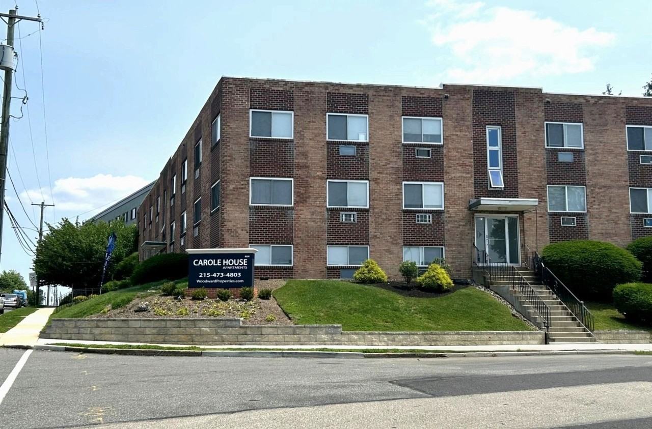 Carole House Apartments - Photo 2 of 2