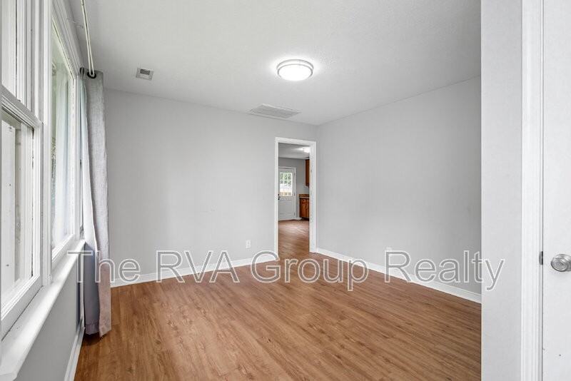 204 Liberty Avenue - Photo 3 of 36