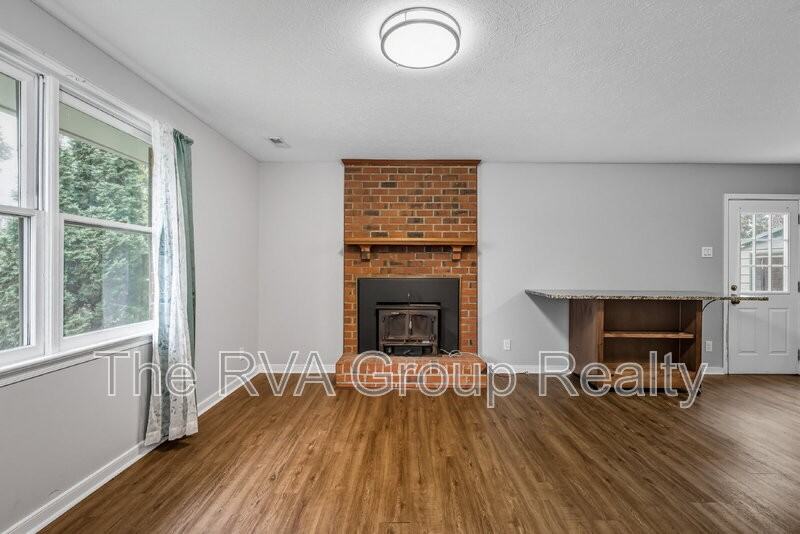 204 Liberty Avenue - Photo 5 of 36