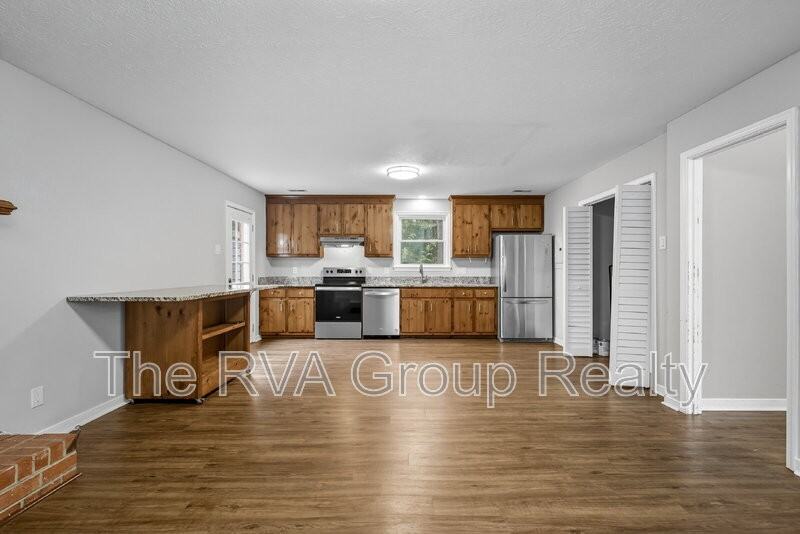 204 Liberty Avenue - Photo 7 of 36