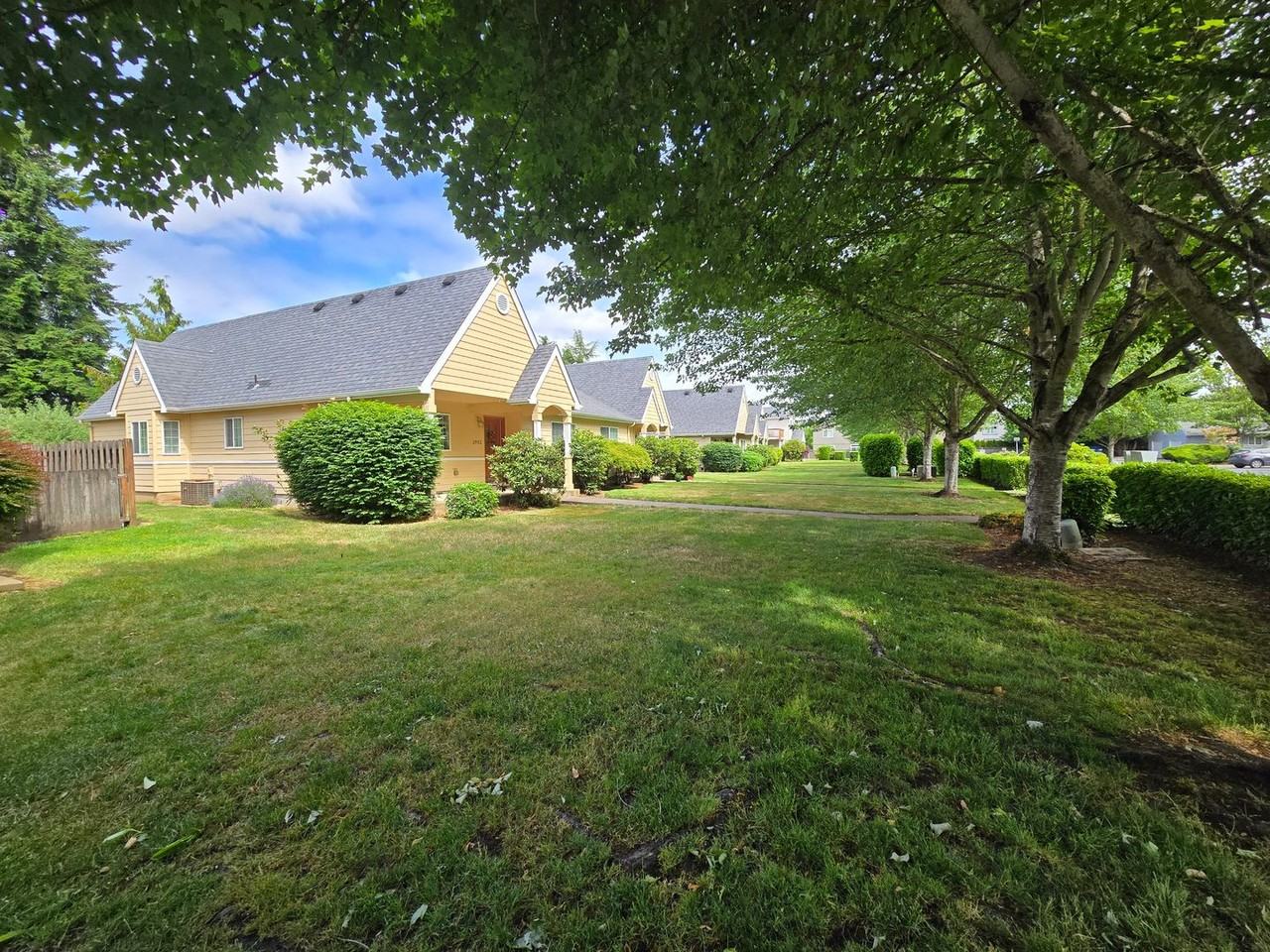 2924 Matt Dr - Photo 2 of 21