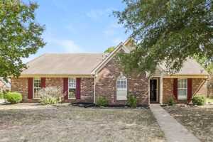 featured image of 7832 Sarah Ann Dr S