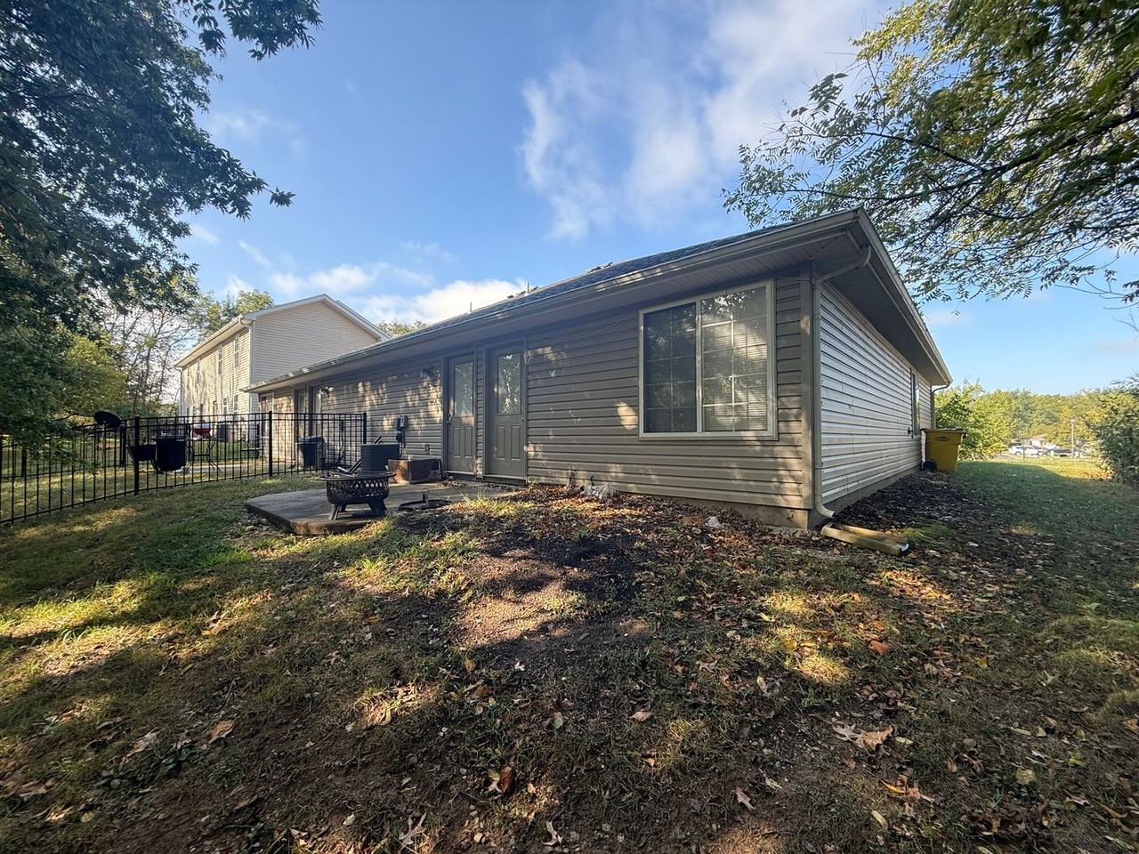1762 Orie Dr - Photo 3 of 4