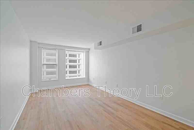 601 Pennsylvania Ave Nw #901 - Photo 5 of 17