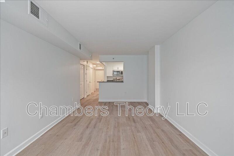 601 Pennsylvania Ave Nw #901 - Photo 6 of 17