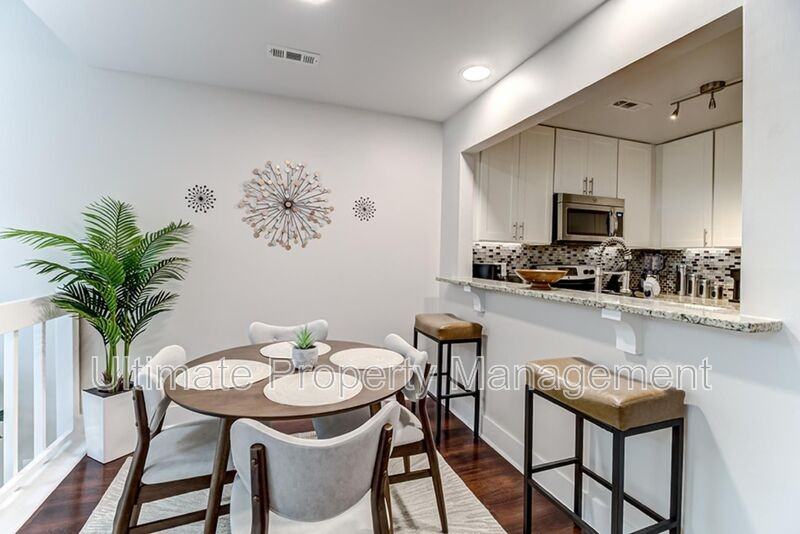 207 Saint Luke Ct - Photo 5 of 37