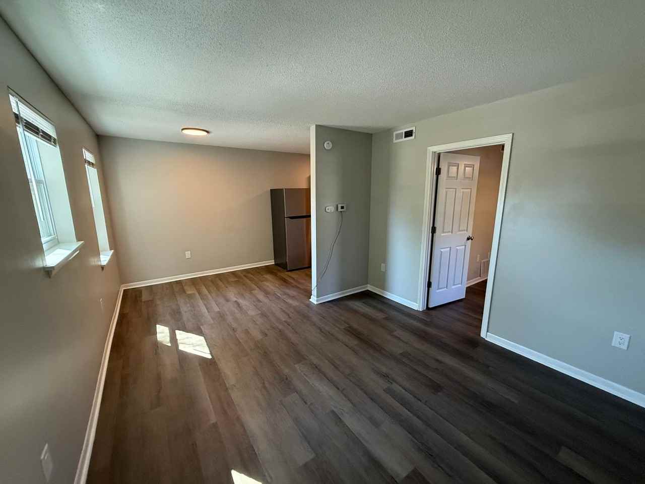 213 N Ann St #6 - Photo 6 of 18