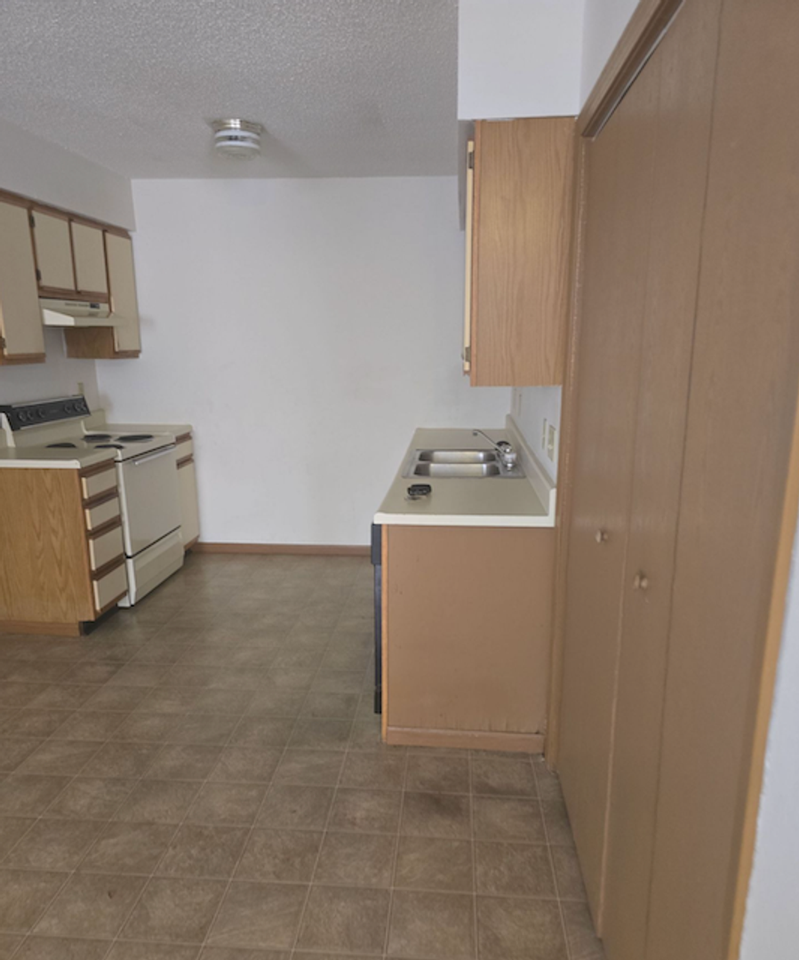 3420 E Covington St - Photo 5 of 14