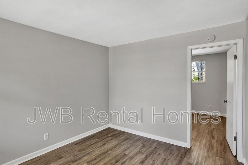 5032 Shirley Avenue #24