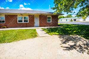 featured image of 111 S Keystone Cir
