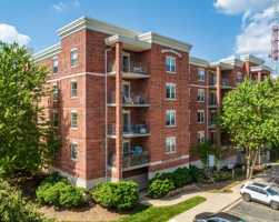 featured image of Miller Ln & N Old Arlington Heights Rd