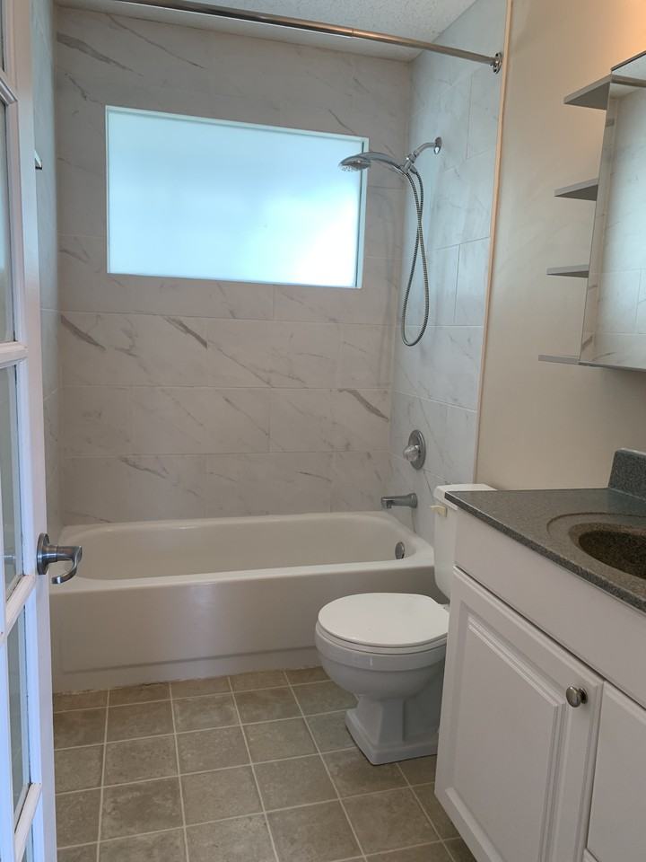 512 32 Avenue Northeast - Photo 2 of 21