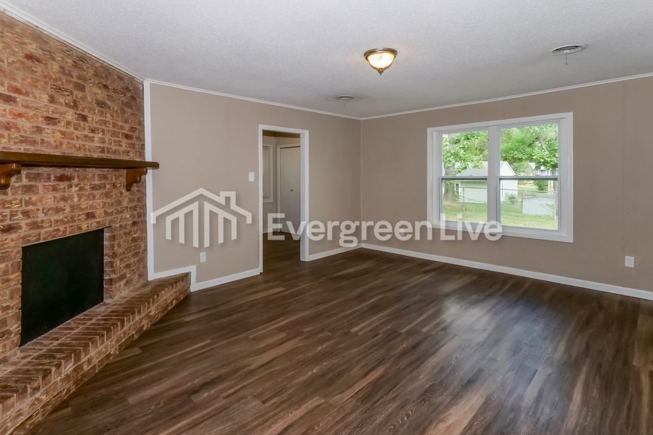 4998 Penwood Cv - Photo 3 of 15