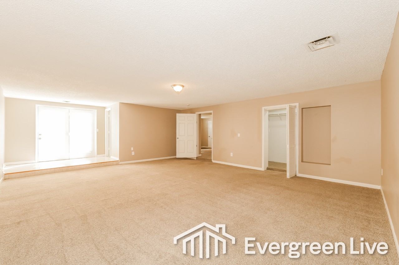 8155 Holmes Road - Photo 4 of 15