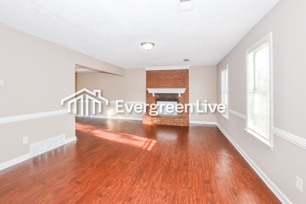 4930 Blue Wing St - Photo 3 of 16