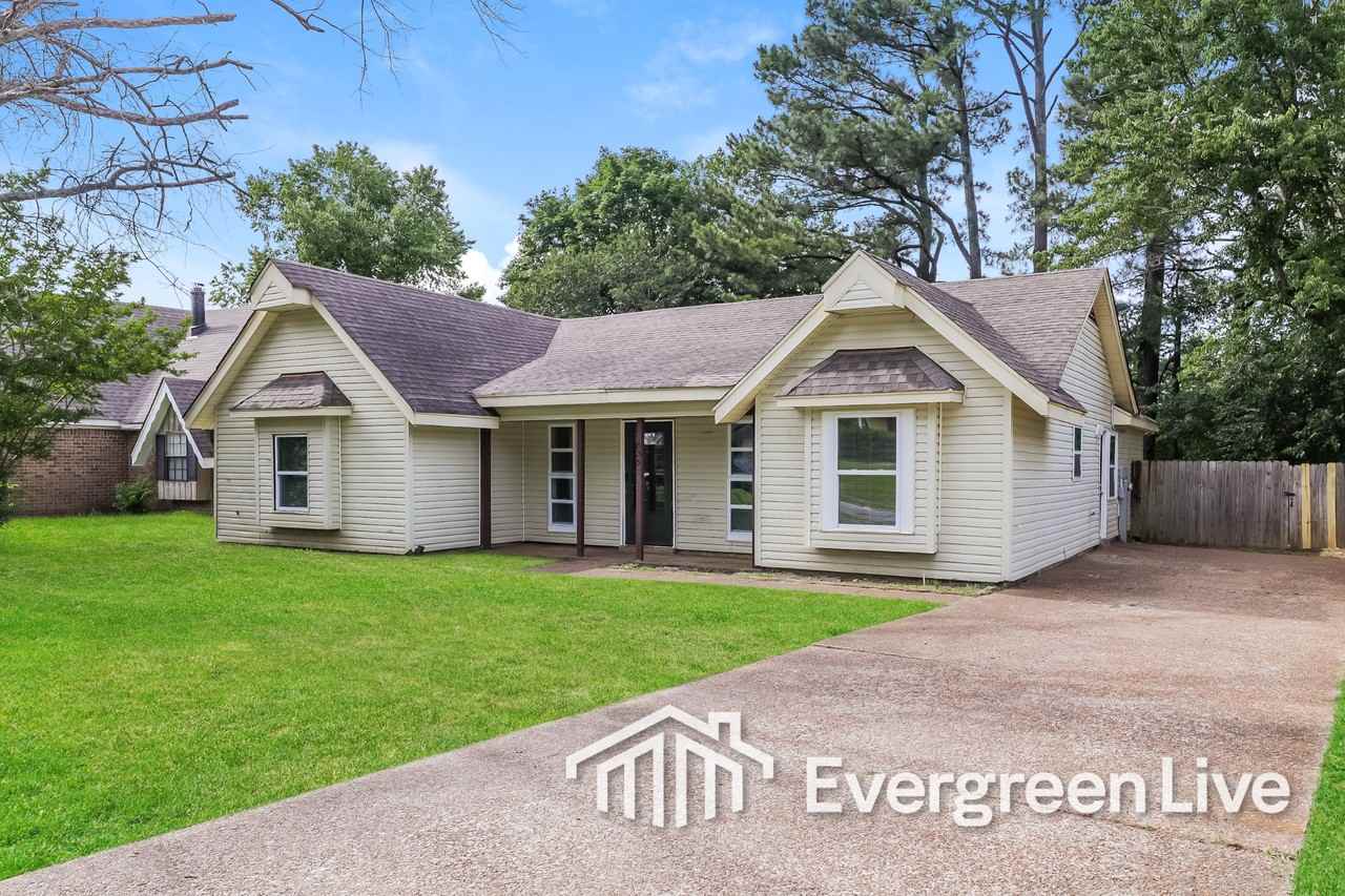 6350 Midsummer Way - Photo 2 of 15