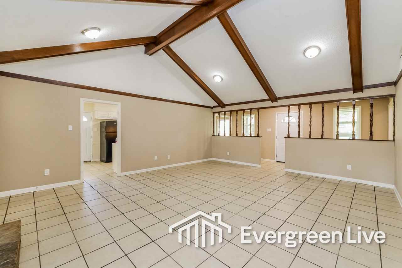 6350 Midsummer Way - Photo 4 of 15