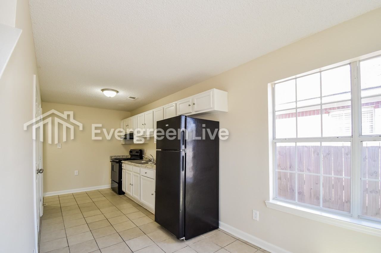 1208 Calebs Ridge Dr - Photo 6 of 15