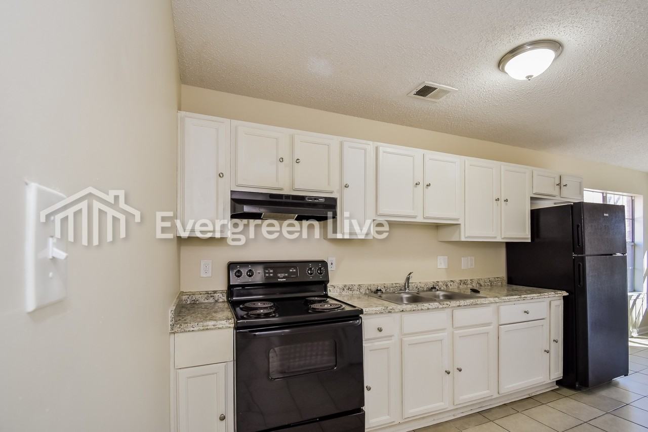 1208 Calebs Ridge Dr - Photo 7 of 15