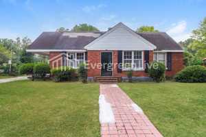 featured image of 61 E Fernwood Ave