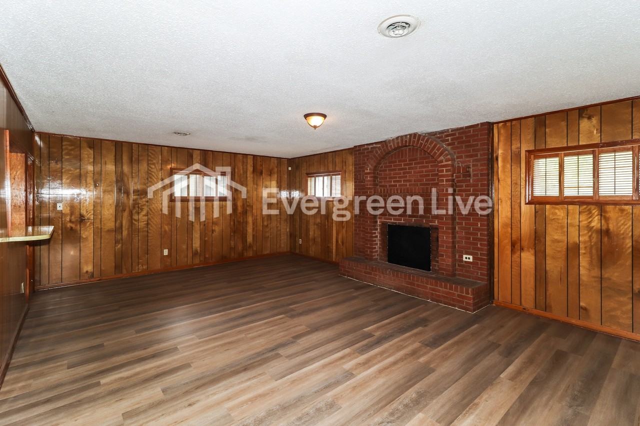 61 E Fernwood Ave - Photo 7 of 15