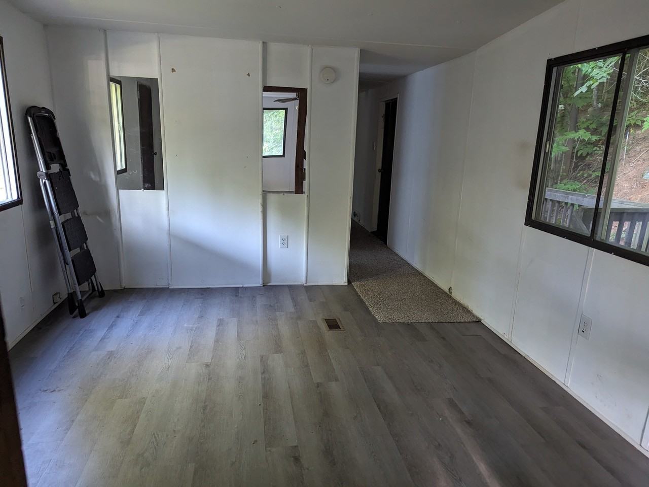 537 Mills Gap Rd - Photo 2 of 5