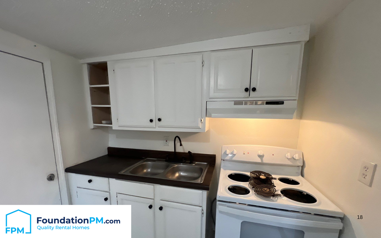 877 North Bingham Street - Photo 2 of 14