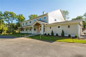 featured image of 640 Jefferson Ave ##H4