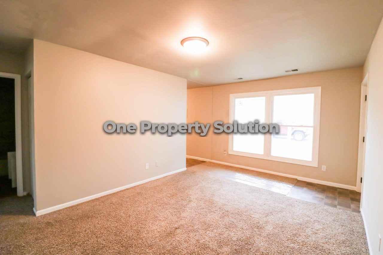 2218 Gina Street Apt B - Photo 3 of 9