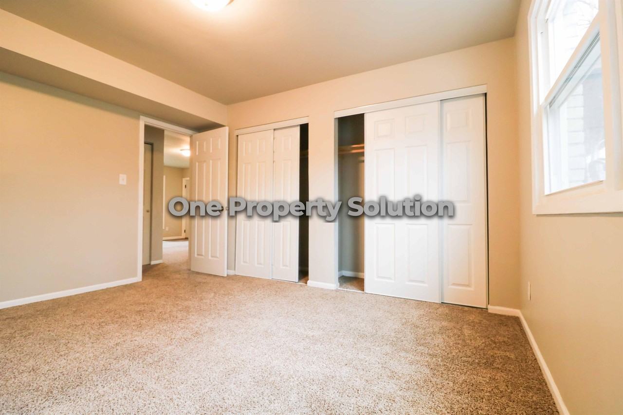 2218 Gina Street Apt B - Photo 5 of 9