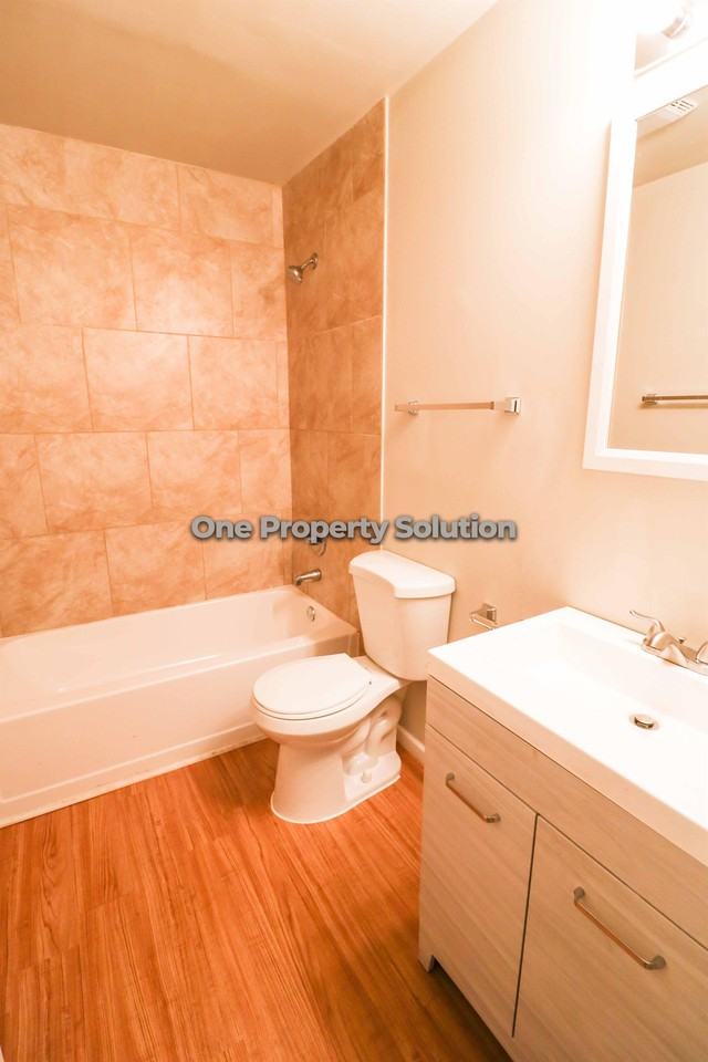 2218 Gina Street Apt B - Photo 6 of 9