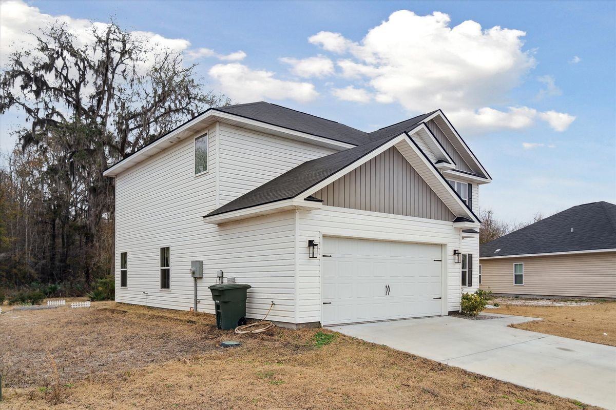 601 Meloney Dr - Photo 2 of 41