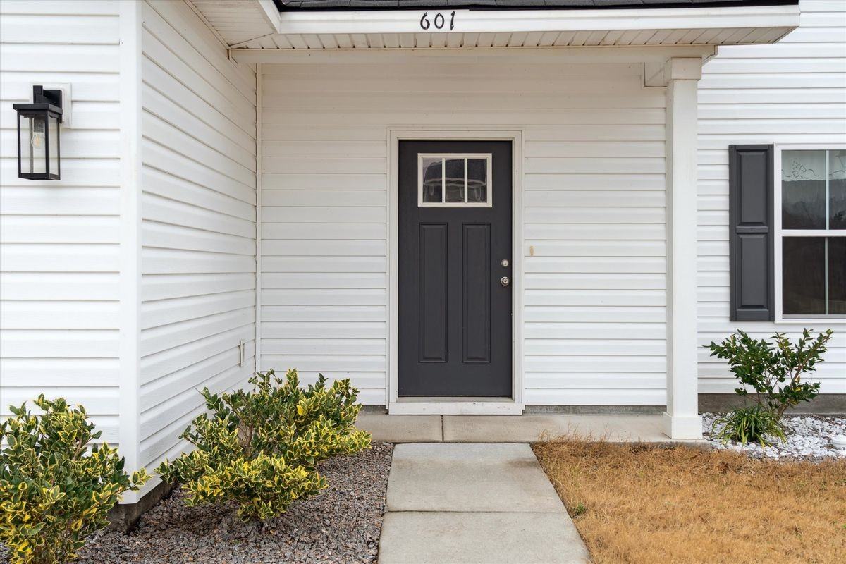 601 Meloney Dr - Photo 5 of 41