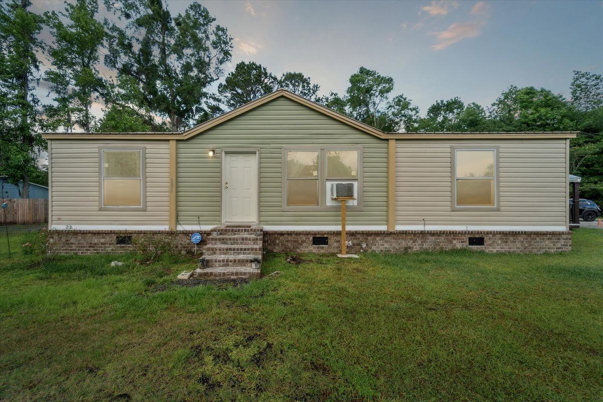 151 Turning Point Ln