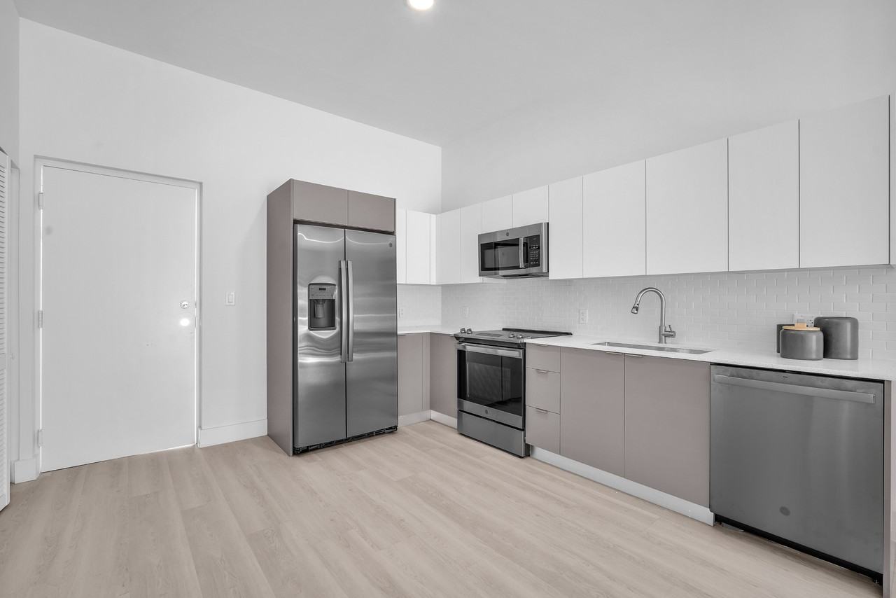 500 North Dixie Highway - Photo 3 of 12