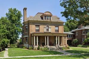 featured image of 318 Lincolnway E