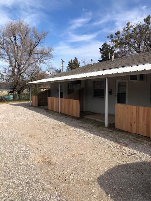 411 East Beech Street - Photo 3 of 12