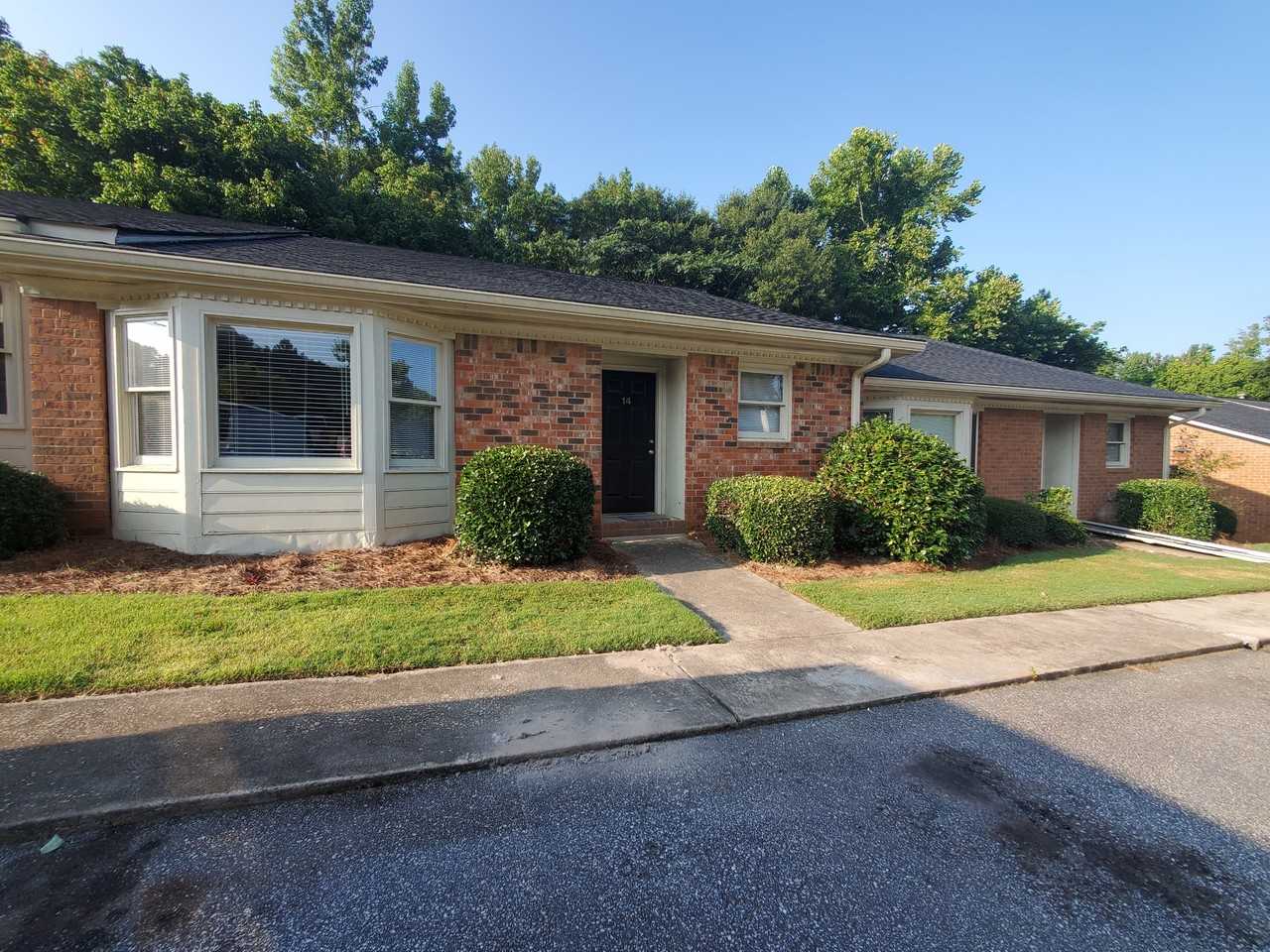 595 Macon Highway - Photo 3 of 26