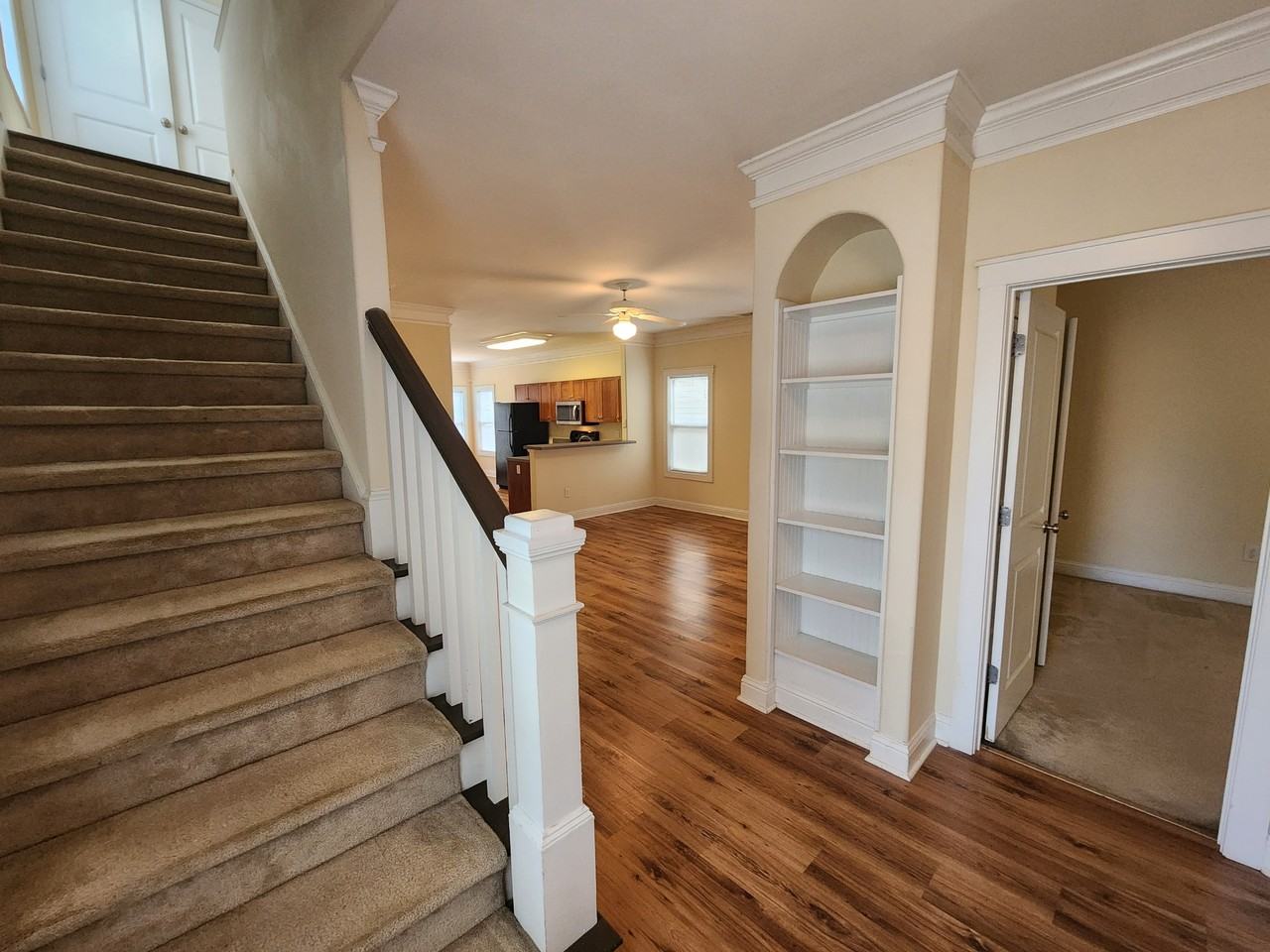 115 Artisan Place - Photo 3 of 16