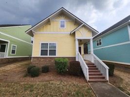 featured image of 2030 Lakeside Dr