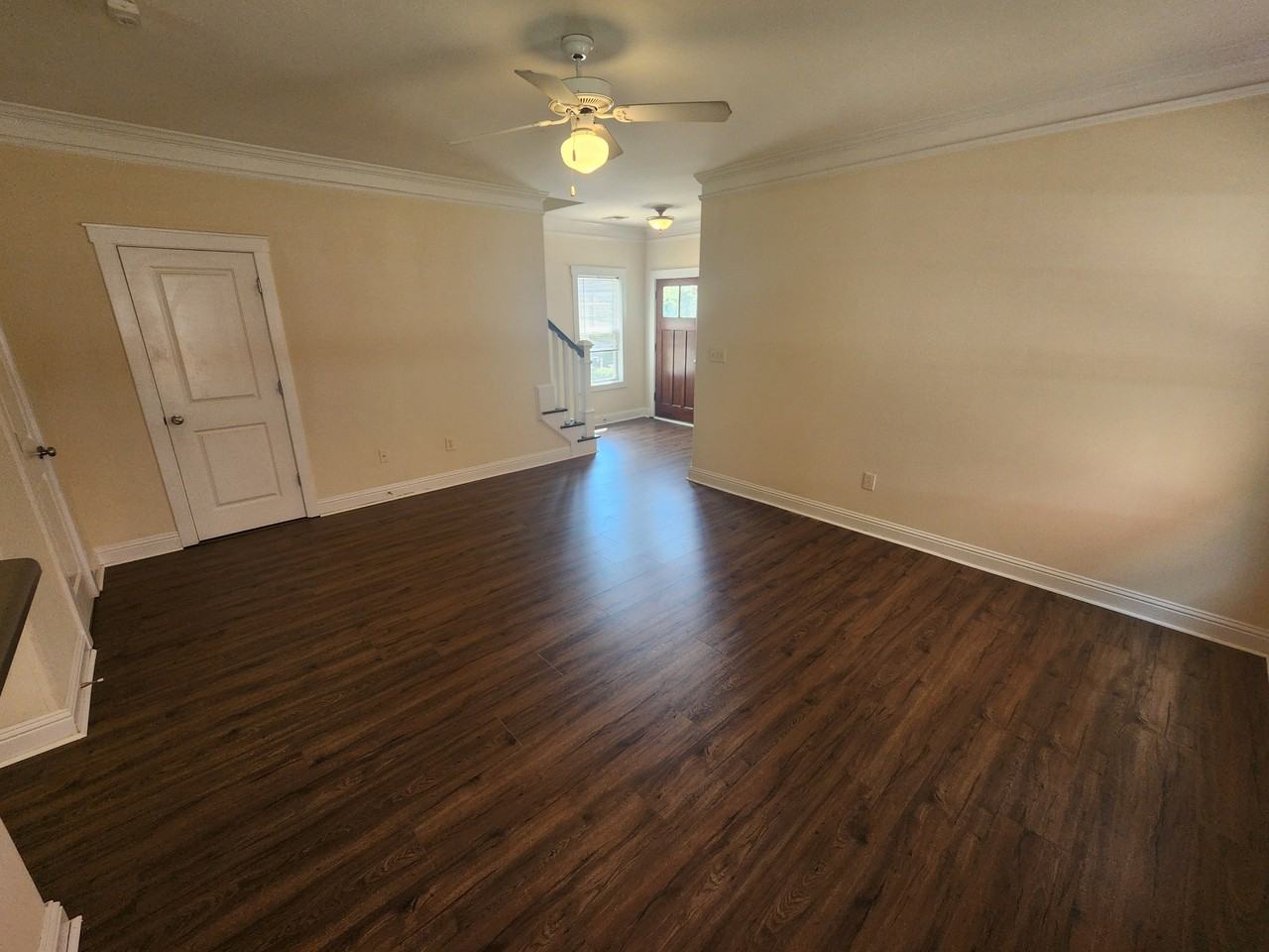 2150 Lakeside Drive - Photo 5 of 19