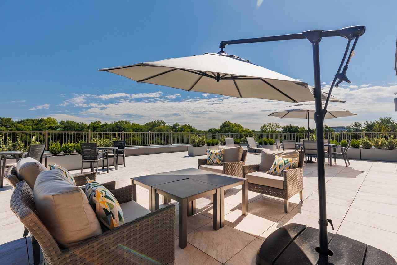 1181 Morris Avenue - Photo 7 of 45