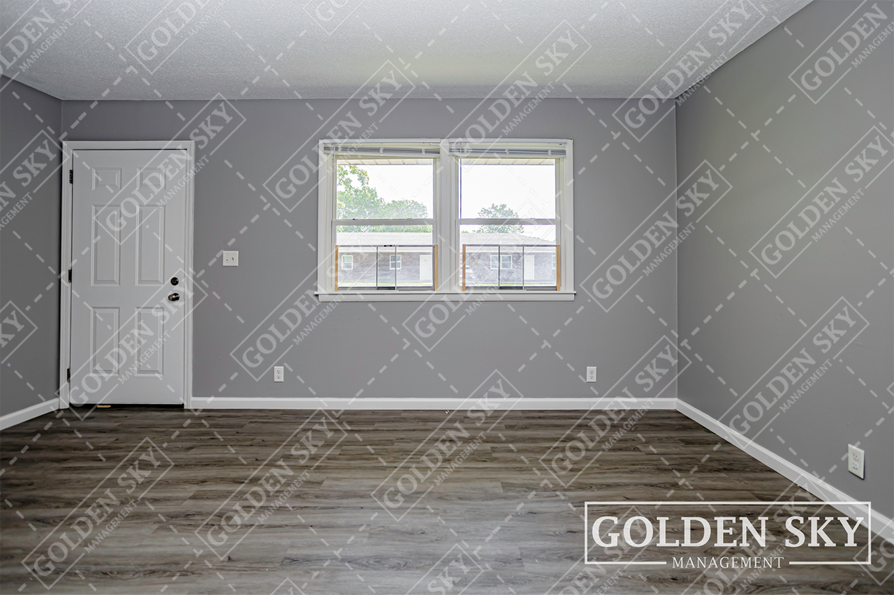 111 South Keystone Circle - Photo 2 of 13