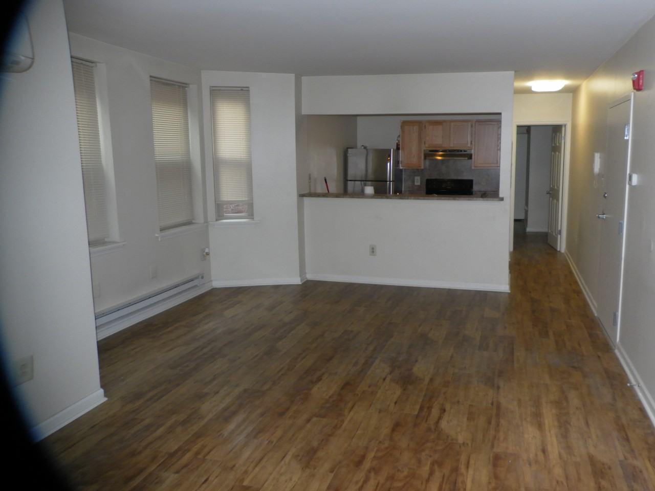 508 W. Queen Lane - Photo 2 of 7